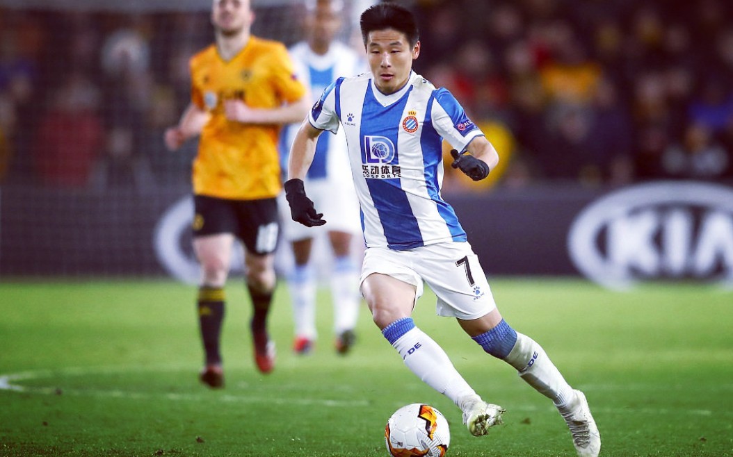 爱游戏全站-重返赛场首场状态出色，SKT观众沸腾！，Uzi重返赛场赢得满堂喝彩(s5总决赛视频回放skt)