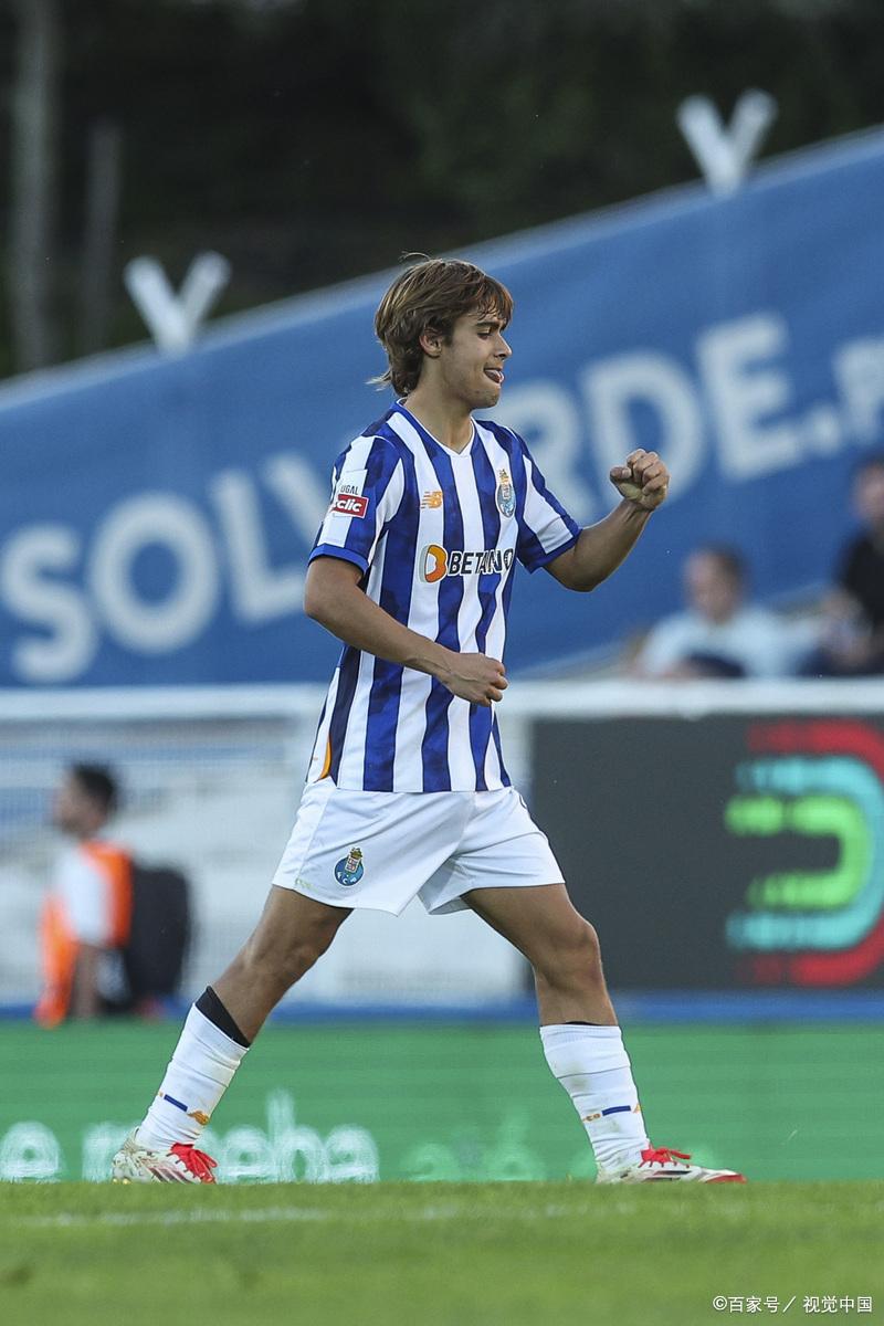 AYX爱游戏中国-葡超赛程吃紧，里尔集结日再遭质疑，目标明确，控场能力受关注(葡超球队埃斯托里尔)