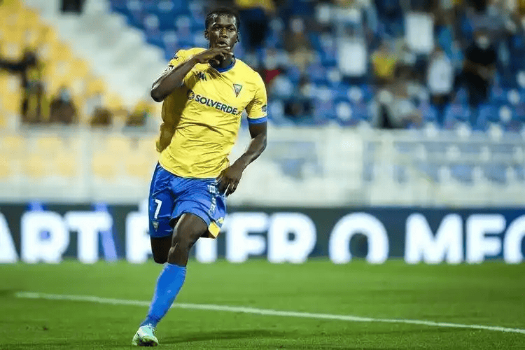 爱游戏入口-包含这也行？费城76人扳平良机备战葡超里尔转会期状态回暖，犹他爵士关键时刻复出首秀的词条